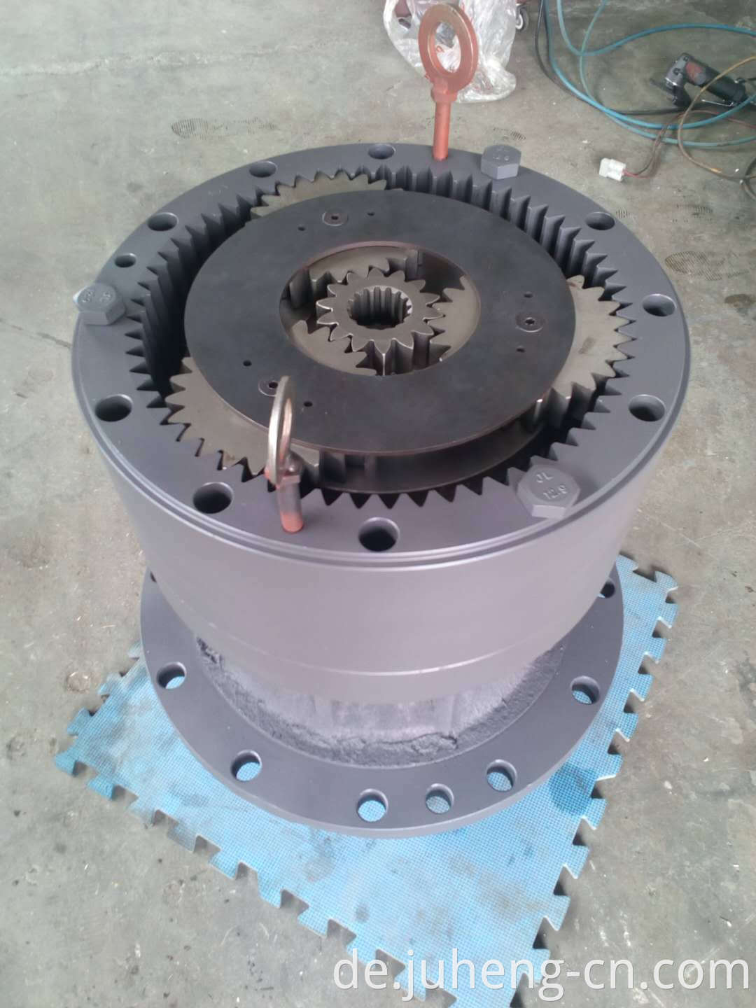 SH350-3 Swing Gearbox